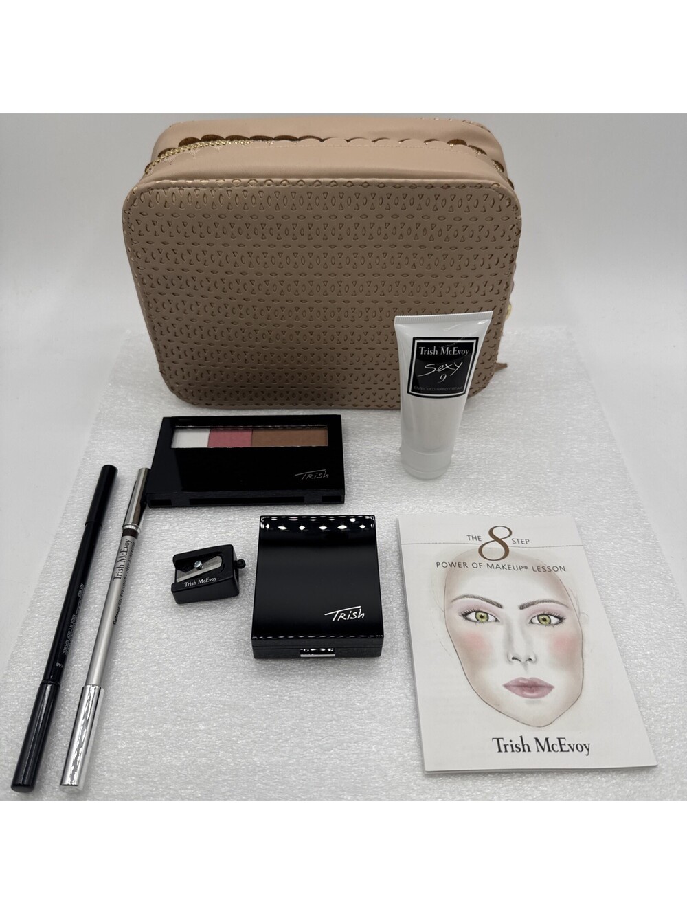 Trish McEvoy Beauty Makeup Planner System Lace With Makeup Included Case Read